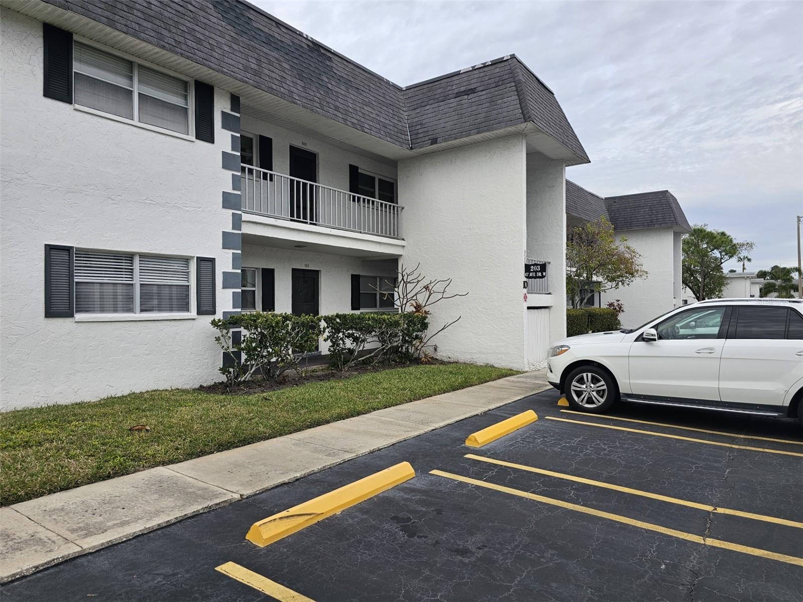Photo of 203 47TH AVENUE DR W #167