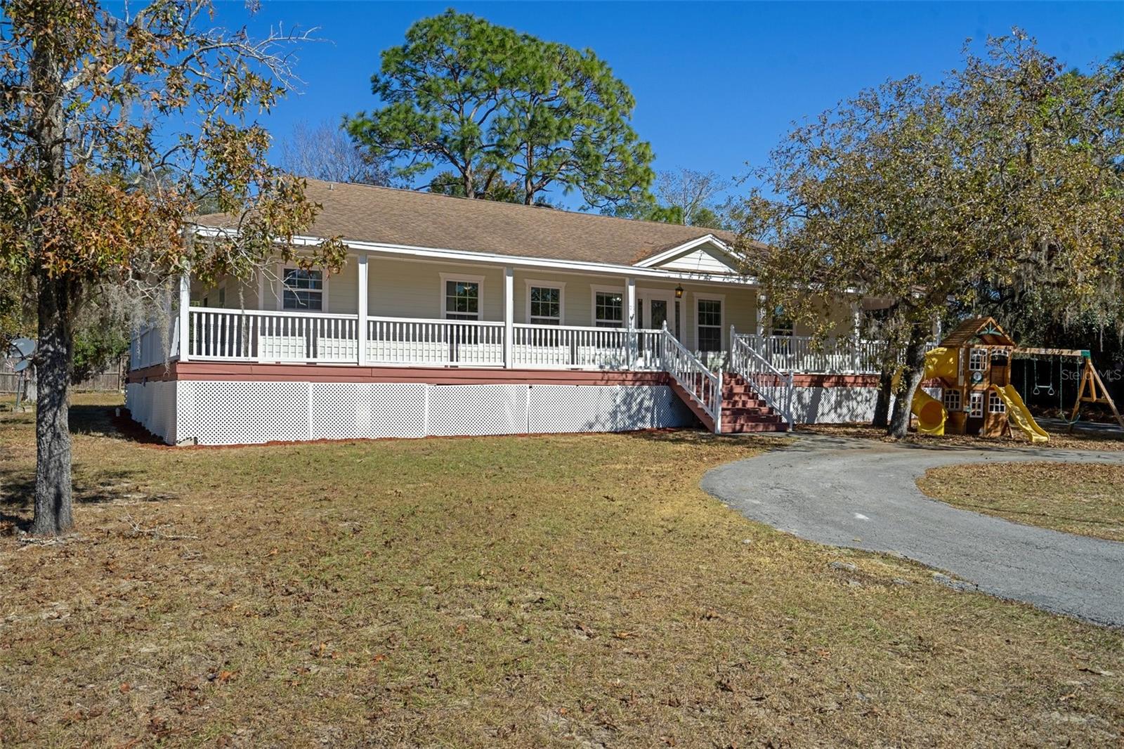 Photo 3 of 14925 GLENROCK RD