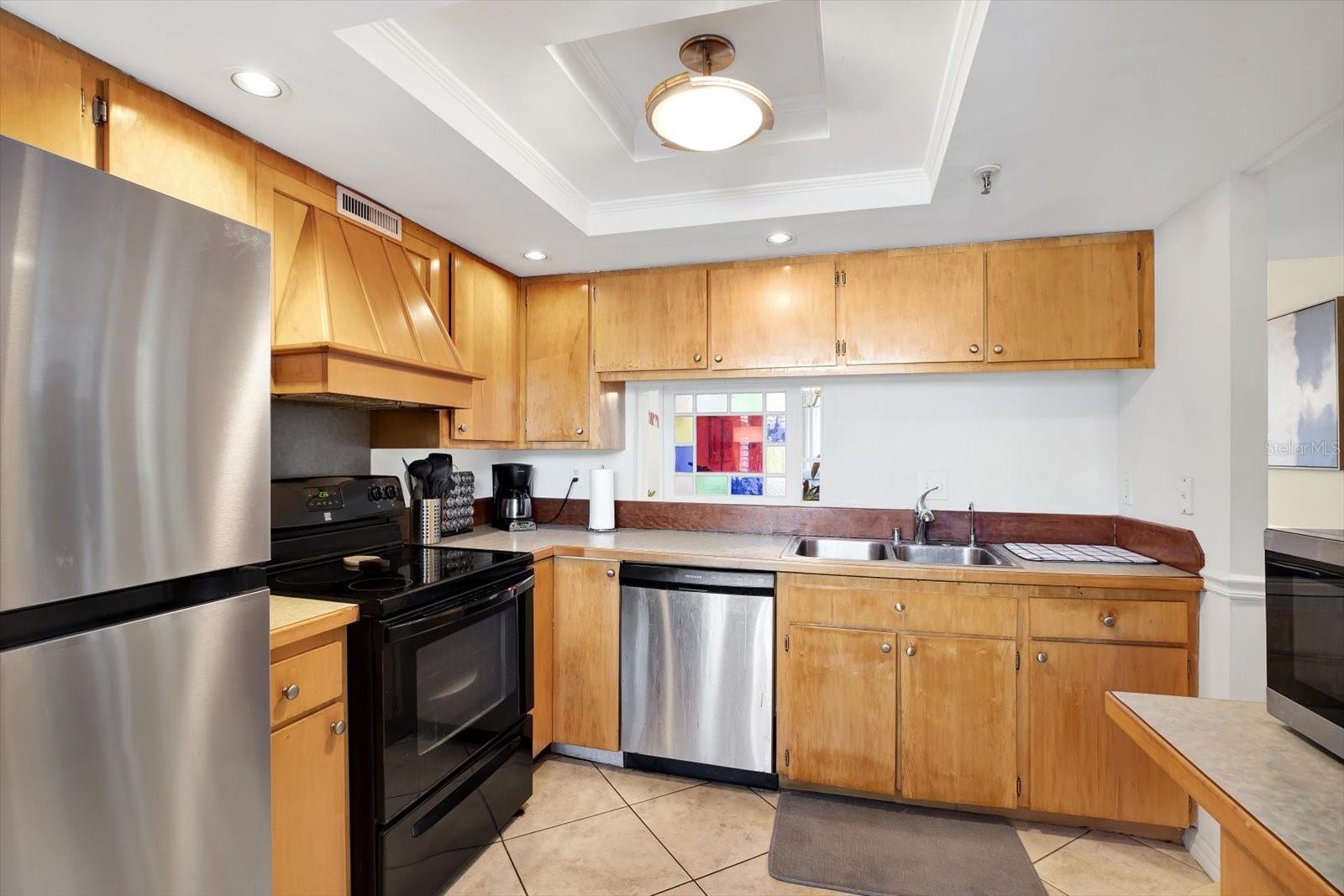 Photo 4 of 201 W LAUREL ST #308