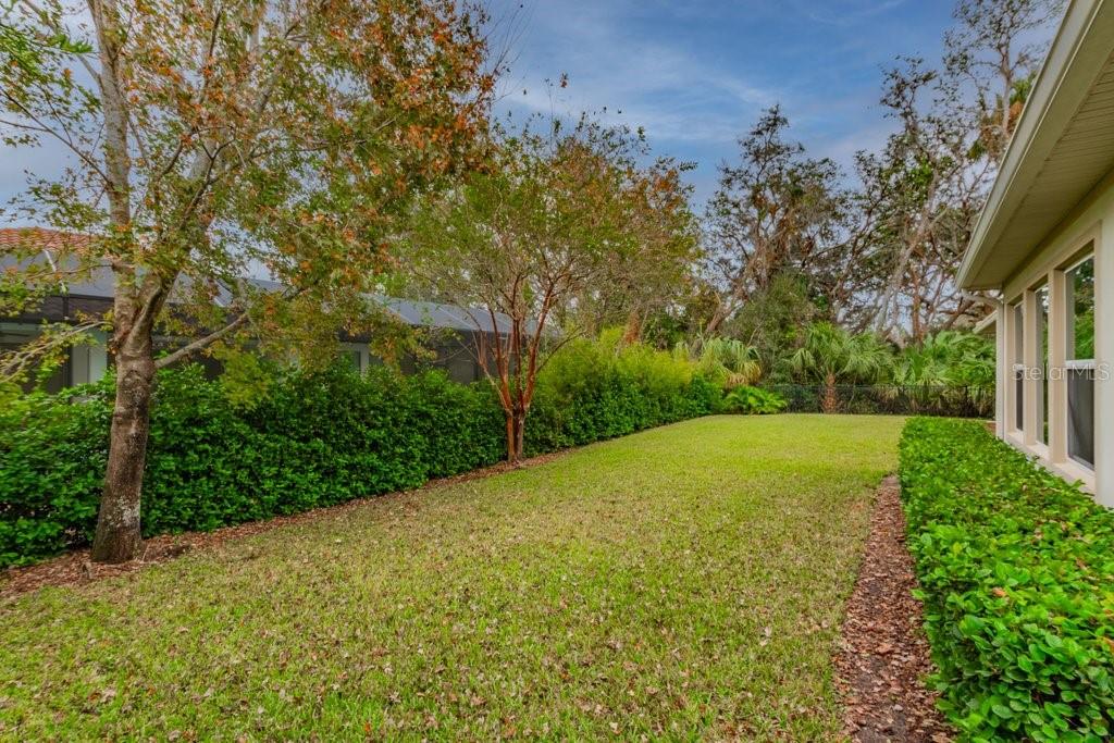 Photo 5 of 5212 CANDLER VIEW DR