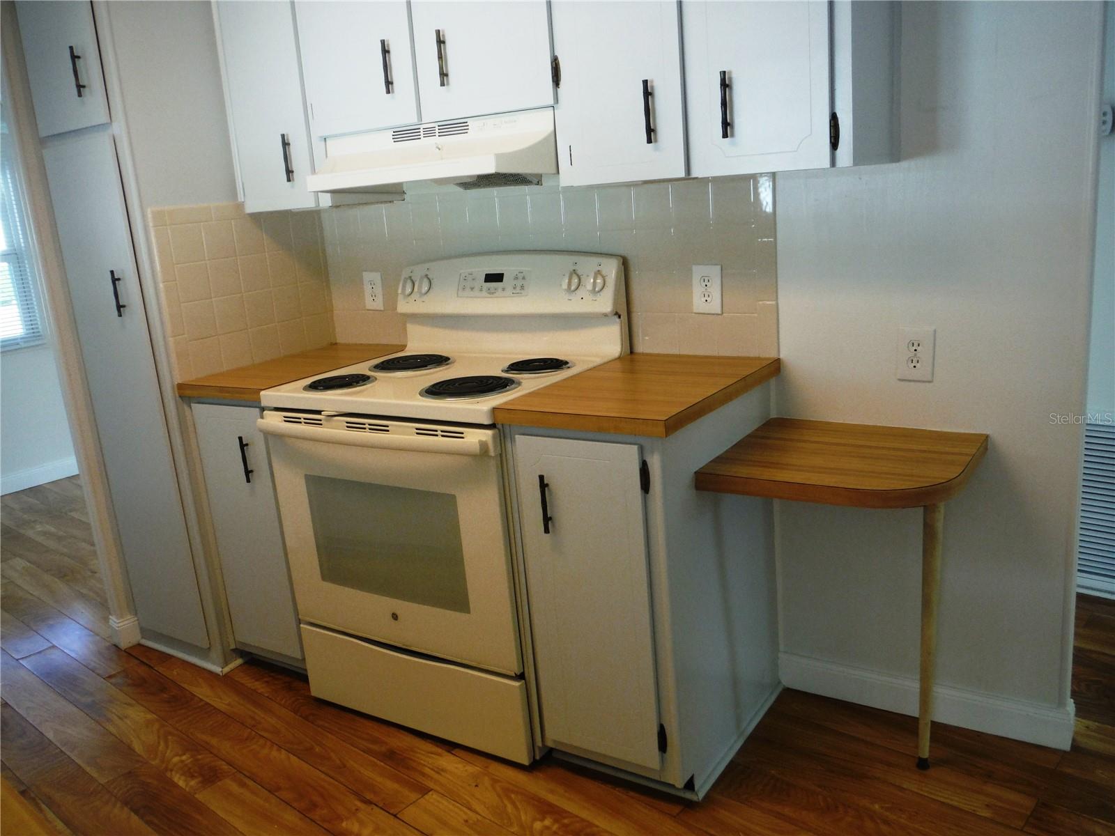 Photo 4 of 90 CHESTNUT DR #11