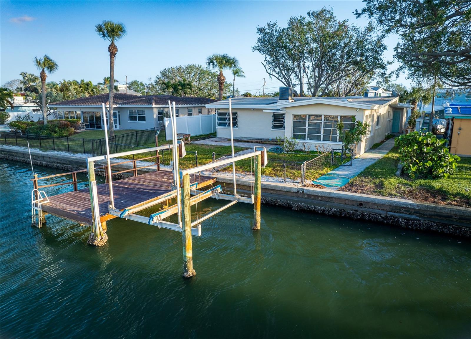 Photo 4 of 348 BAHIA VISTA DR