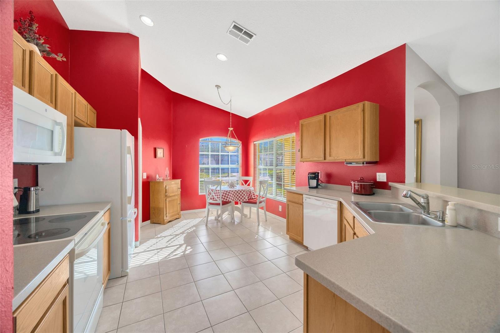 Photo 5 of 2852 BANYAN HILL LN