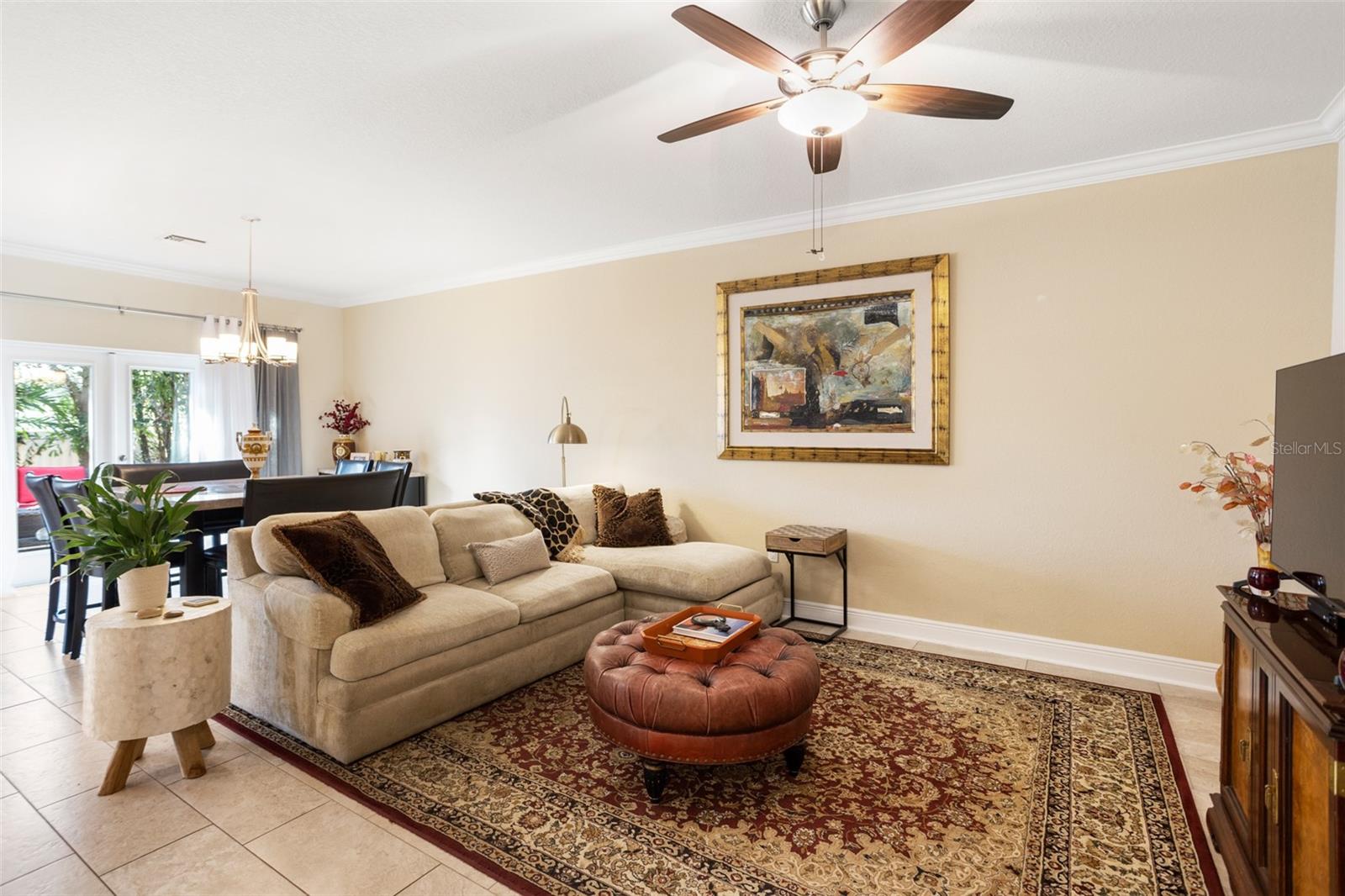 Photo 4 of 829 DATE PALM LN