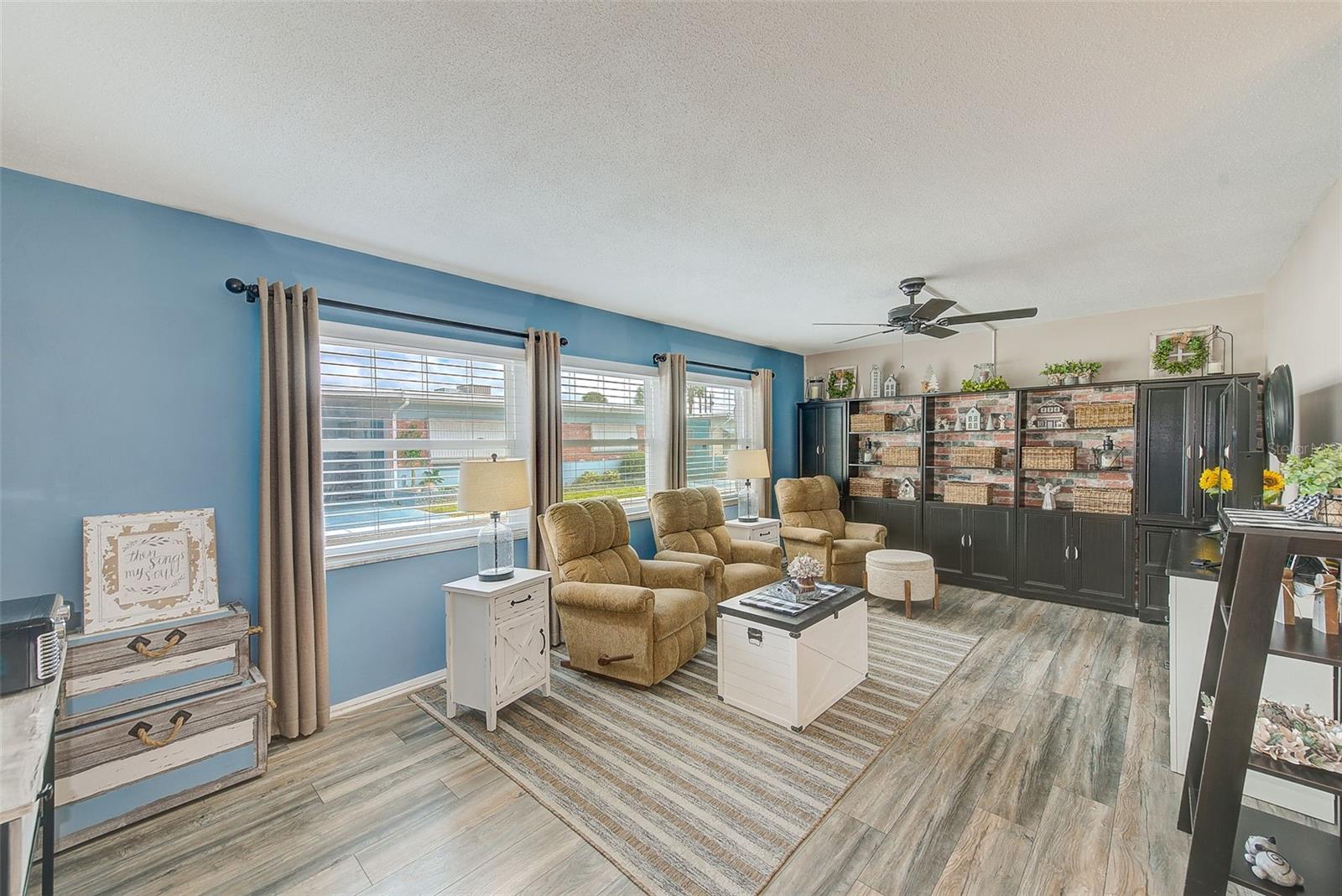 Photo 5 of 250 ROSERY RD NW #307