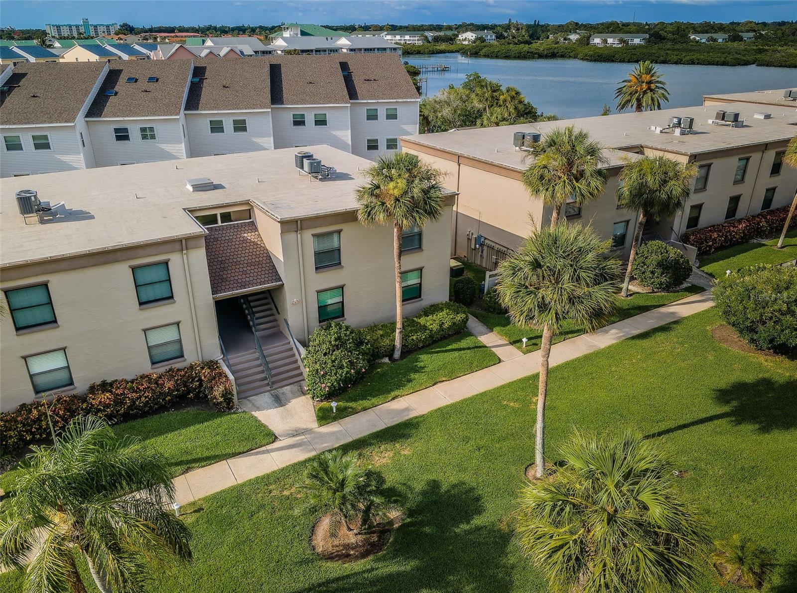 Photo 5 of 19725 GULF BLVD #46