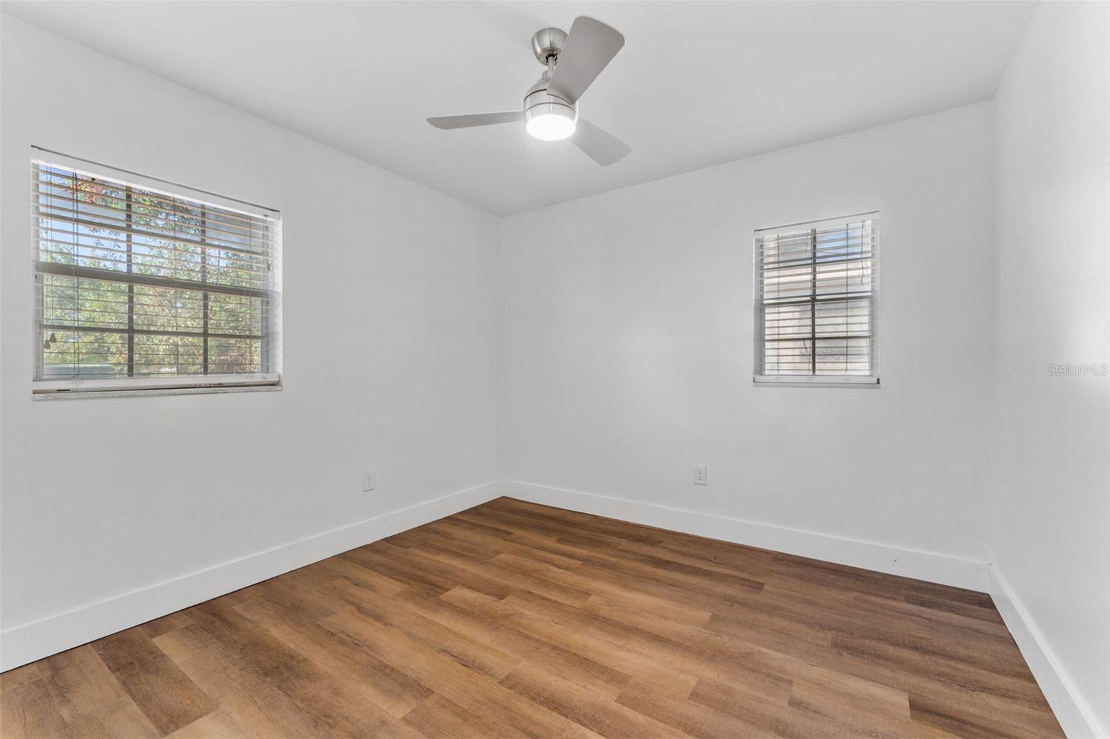 Photo 5 of 10206 LOLA ST