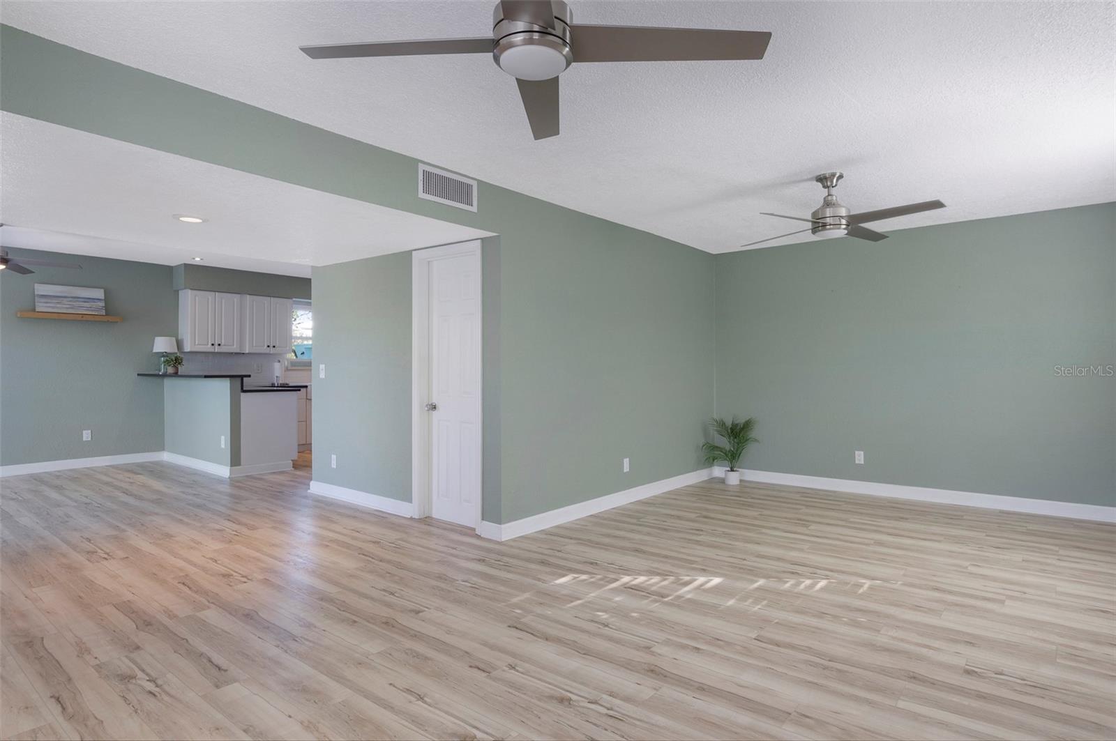Photo 4 of 115 CANAL AVE #1