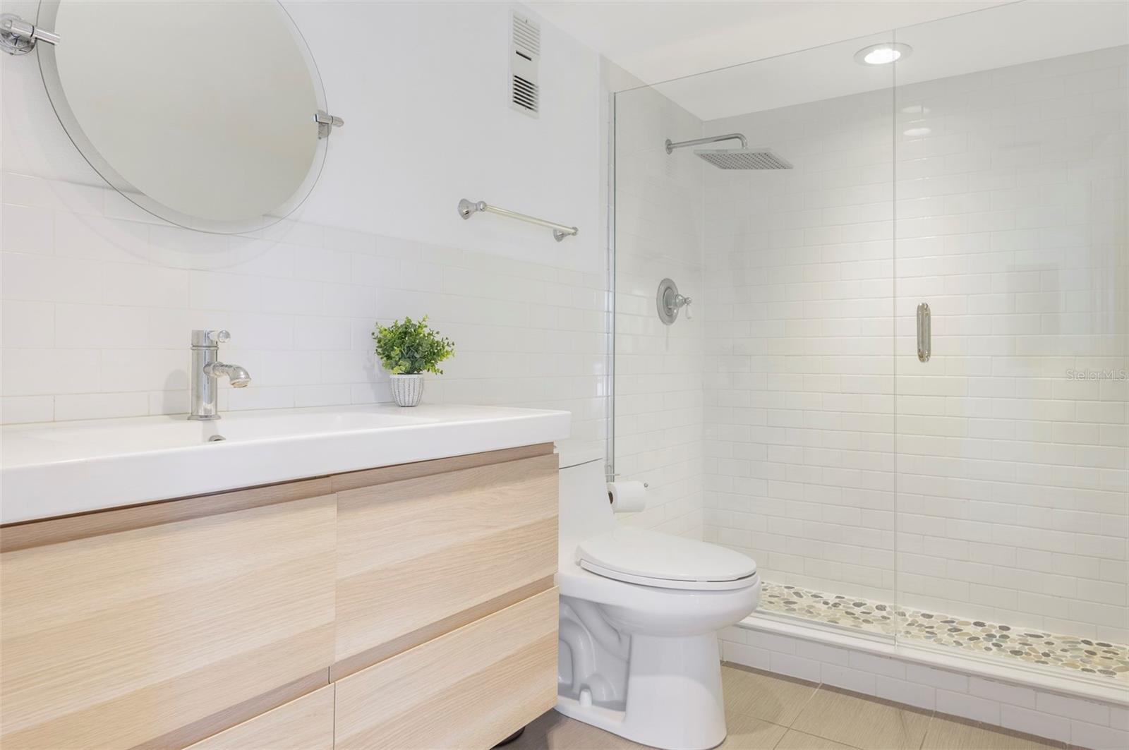 Photo 5 of 115 CANAL AVE #1