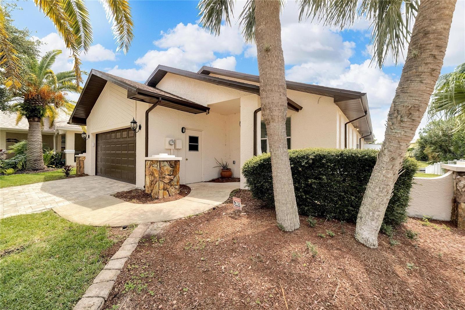 Photo 5 of 6208 SPOONBILL DR