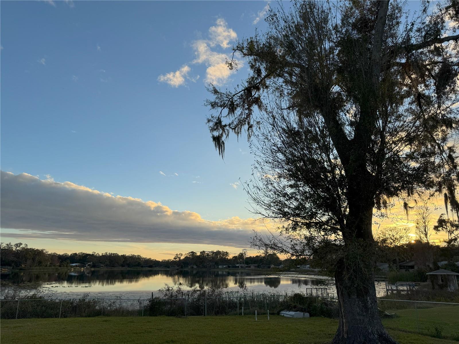 Photo of 3922 LAKE JOYCE DR
