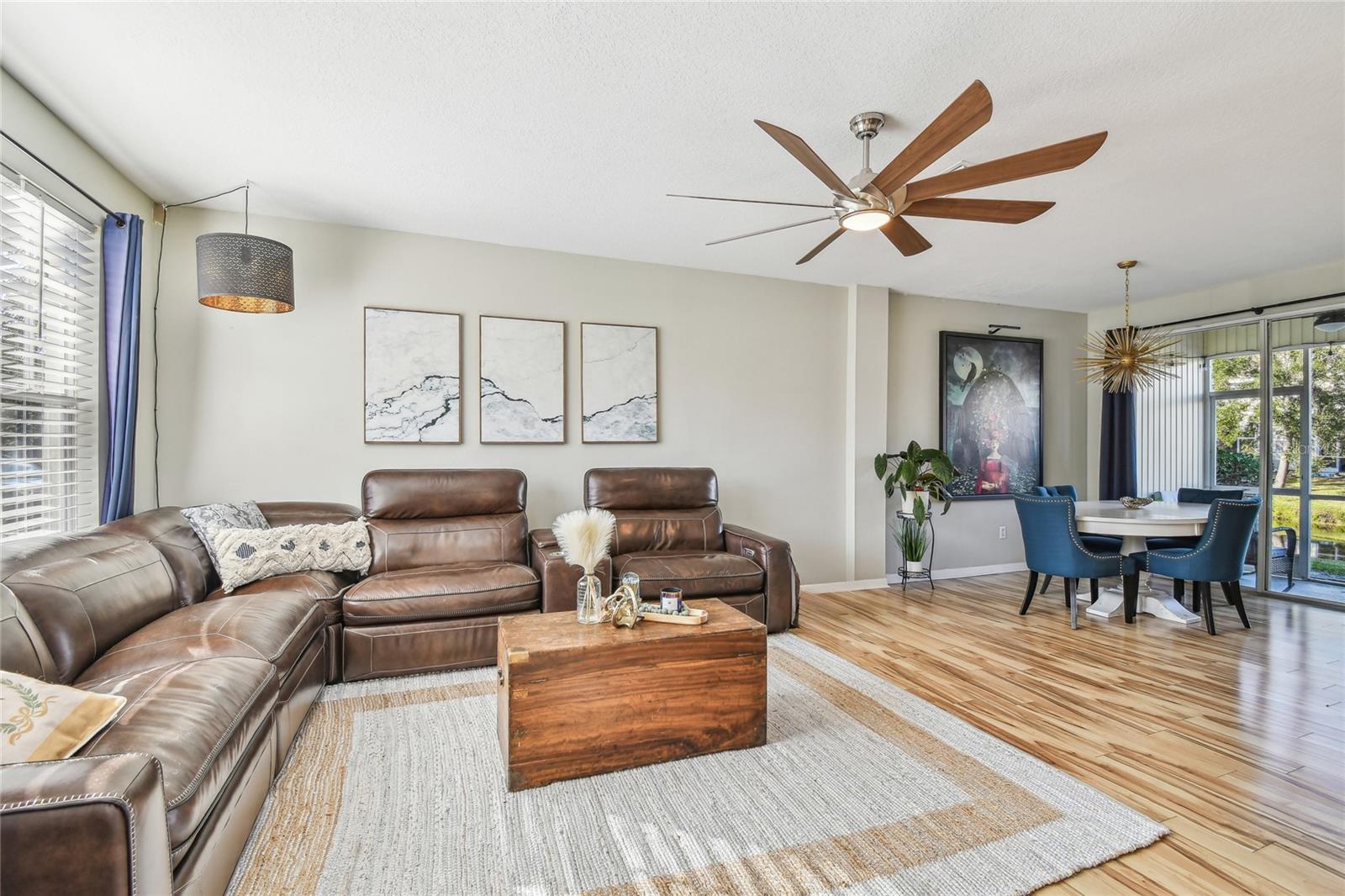 Photo 7 of 12449 COUNTRY WHITE CIR
