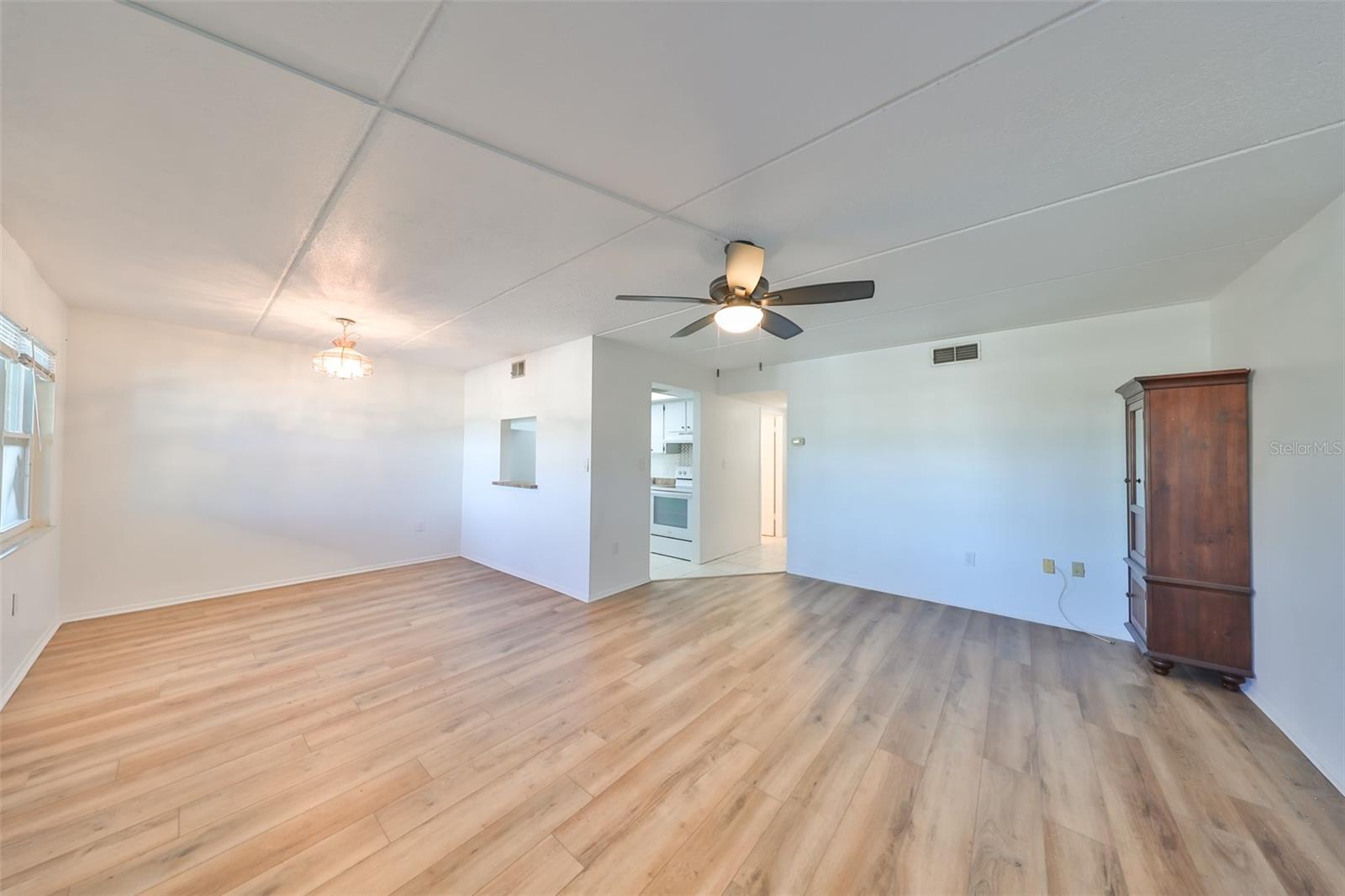 Photo 4 of 11700 PARK BLVD #209