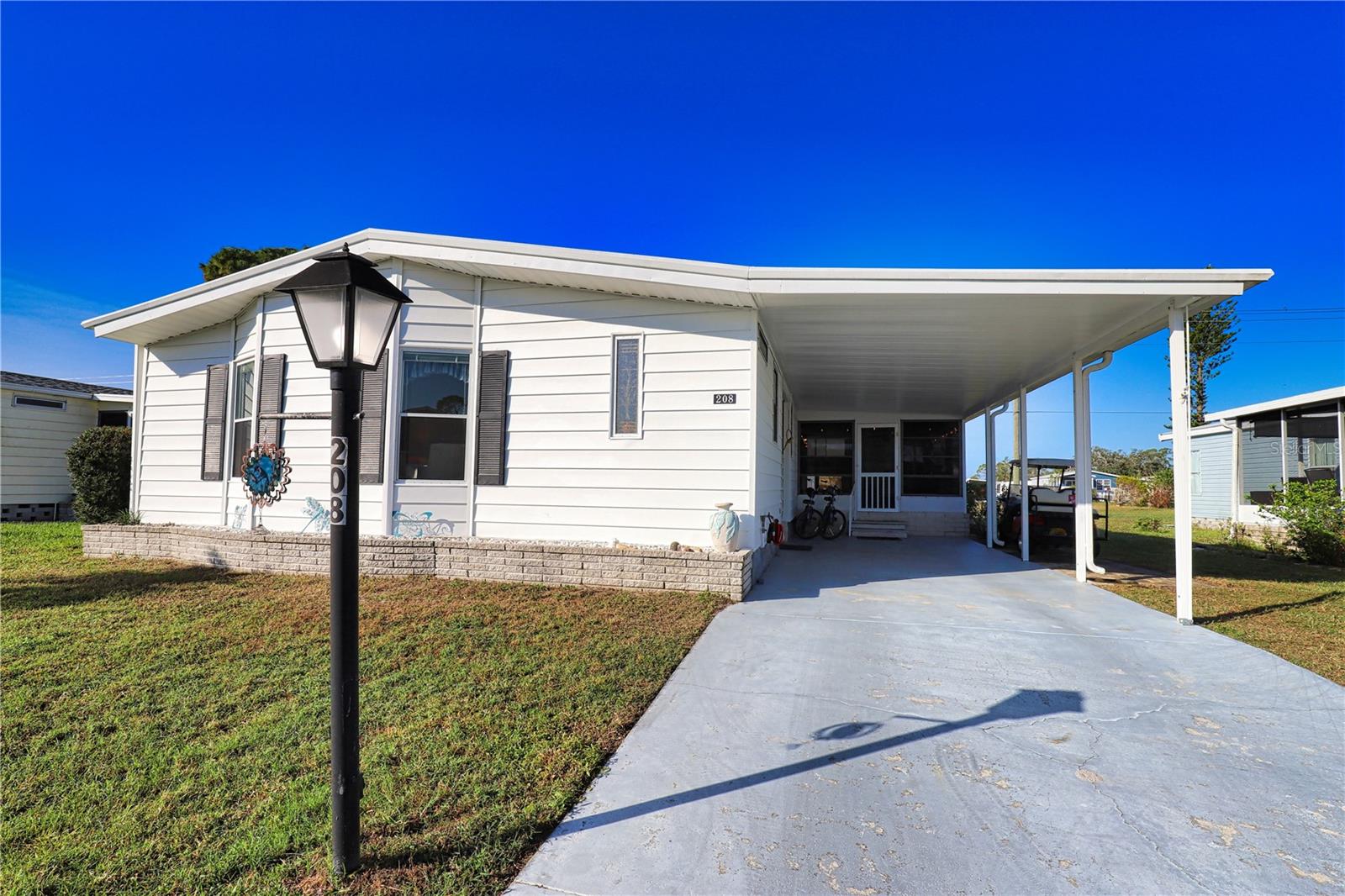 Photo of 208 HIBISCO DR