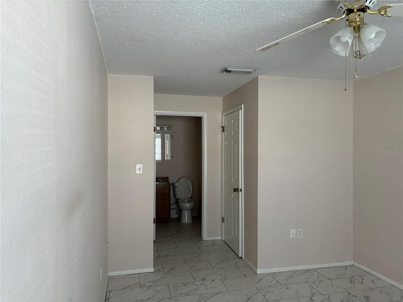 Photo 6 of 6177 CHESHAM DR #5
