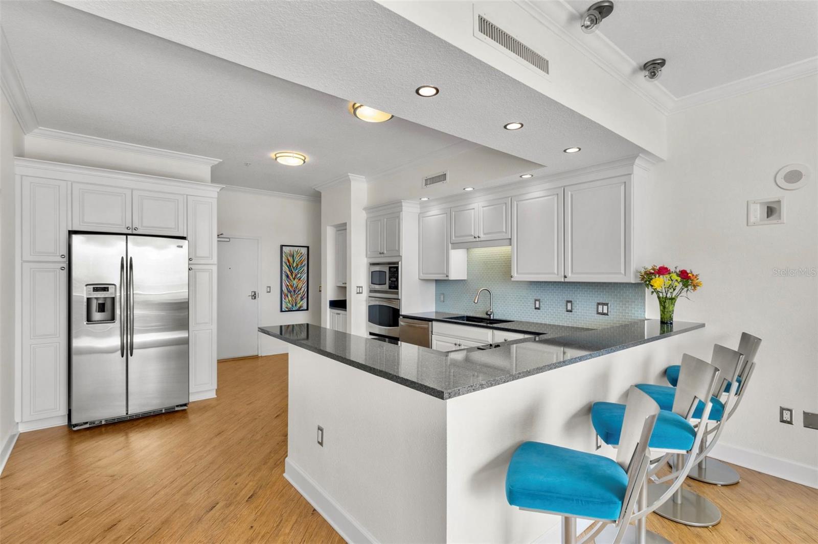 Photo 6 of 226 5TH AVE N #1502