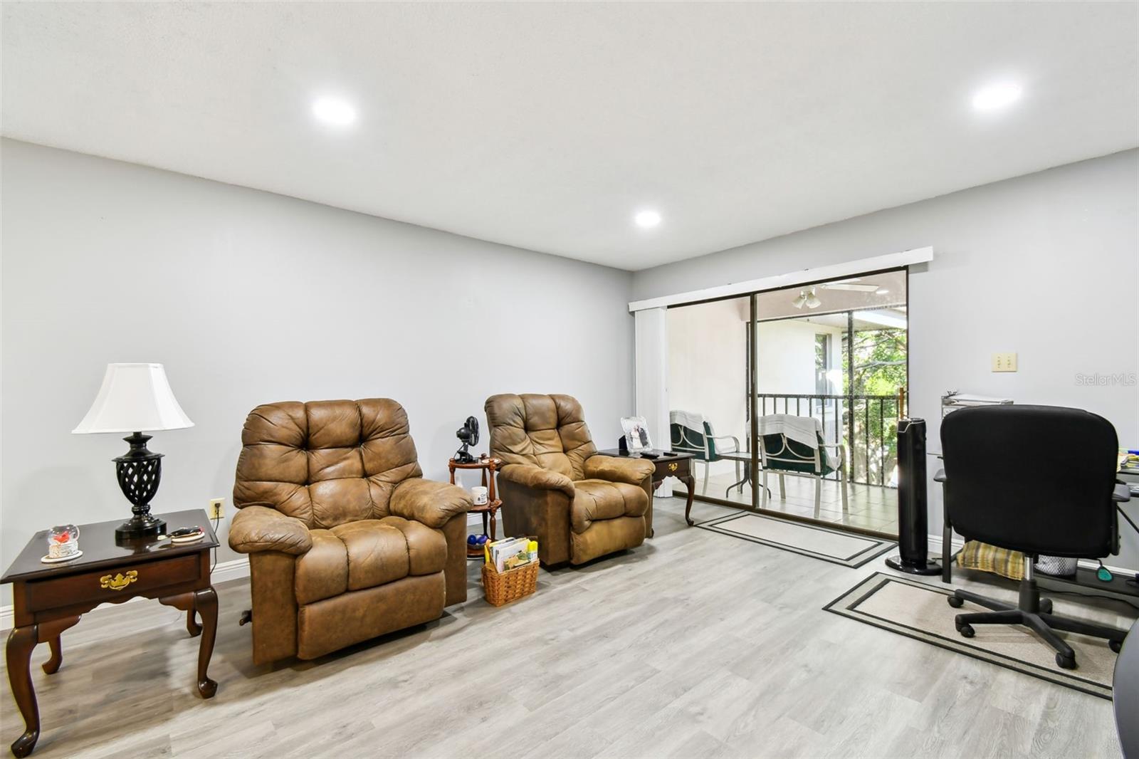 Photo 7 of 2650 COUNTRYSIDE BLVD #C309