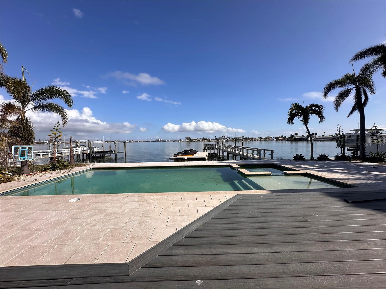 Photo of 7015 BAY ST