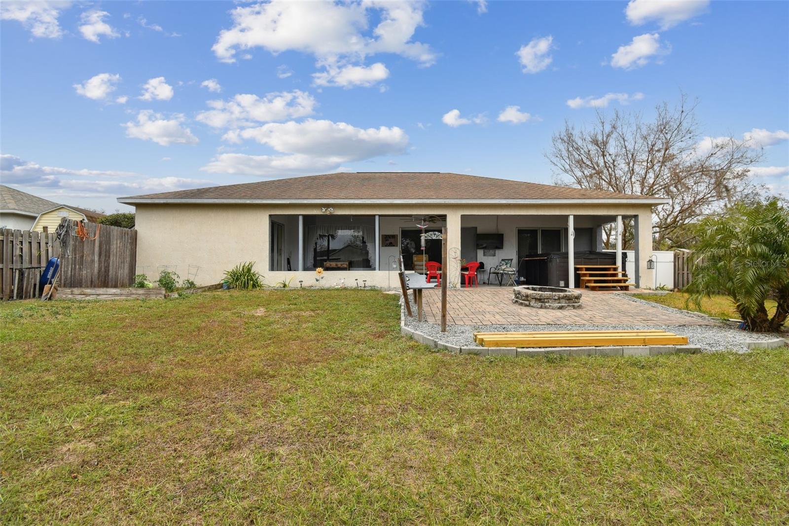 Photo 7 of 5136 SUMMER HILL DR
