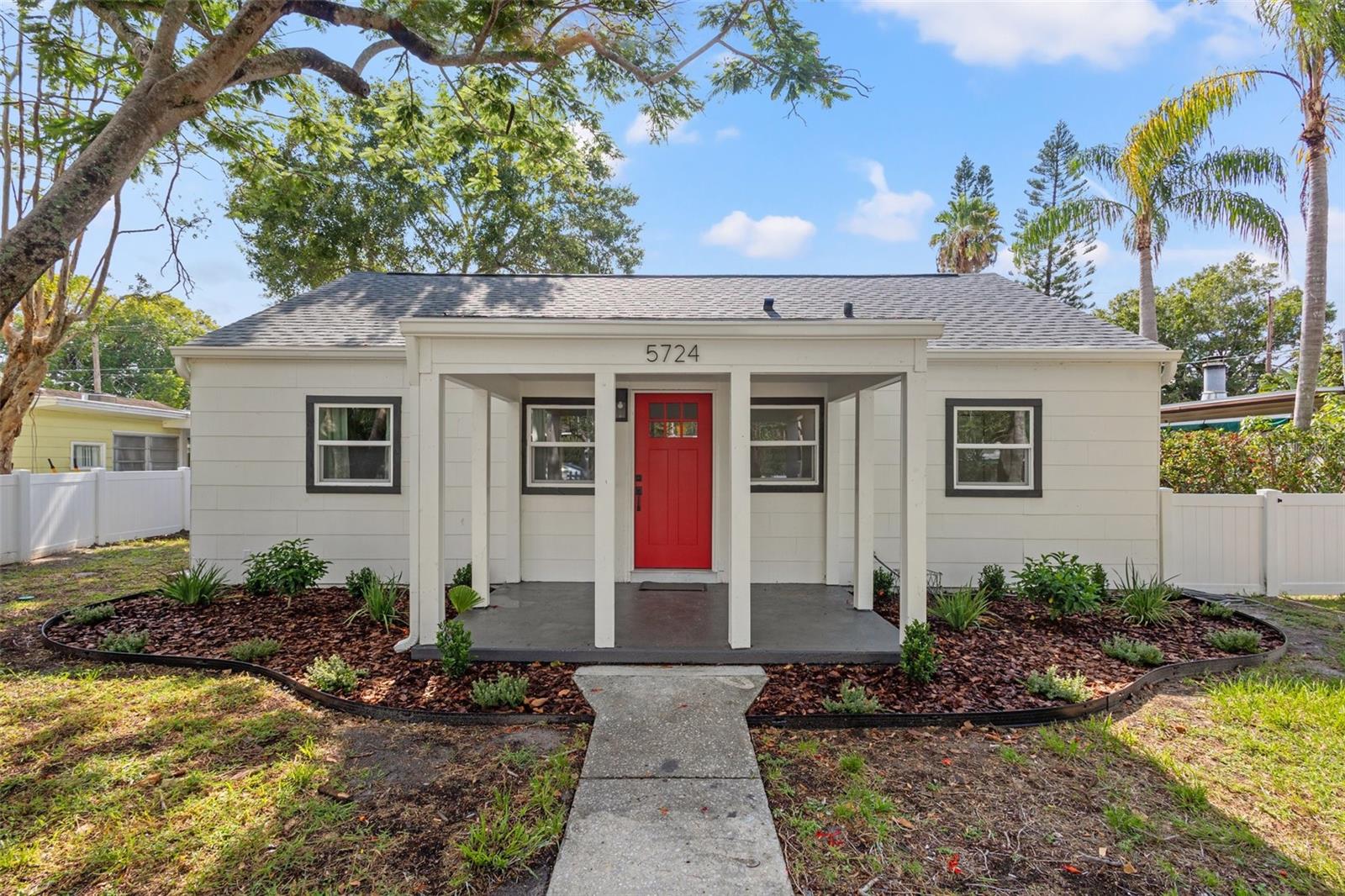 Photo of 5724 DR MARTIN LUTHER KING JR ST N