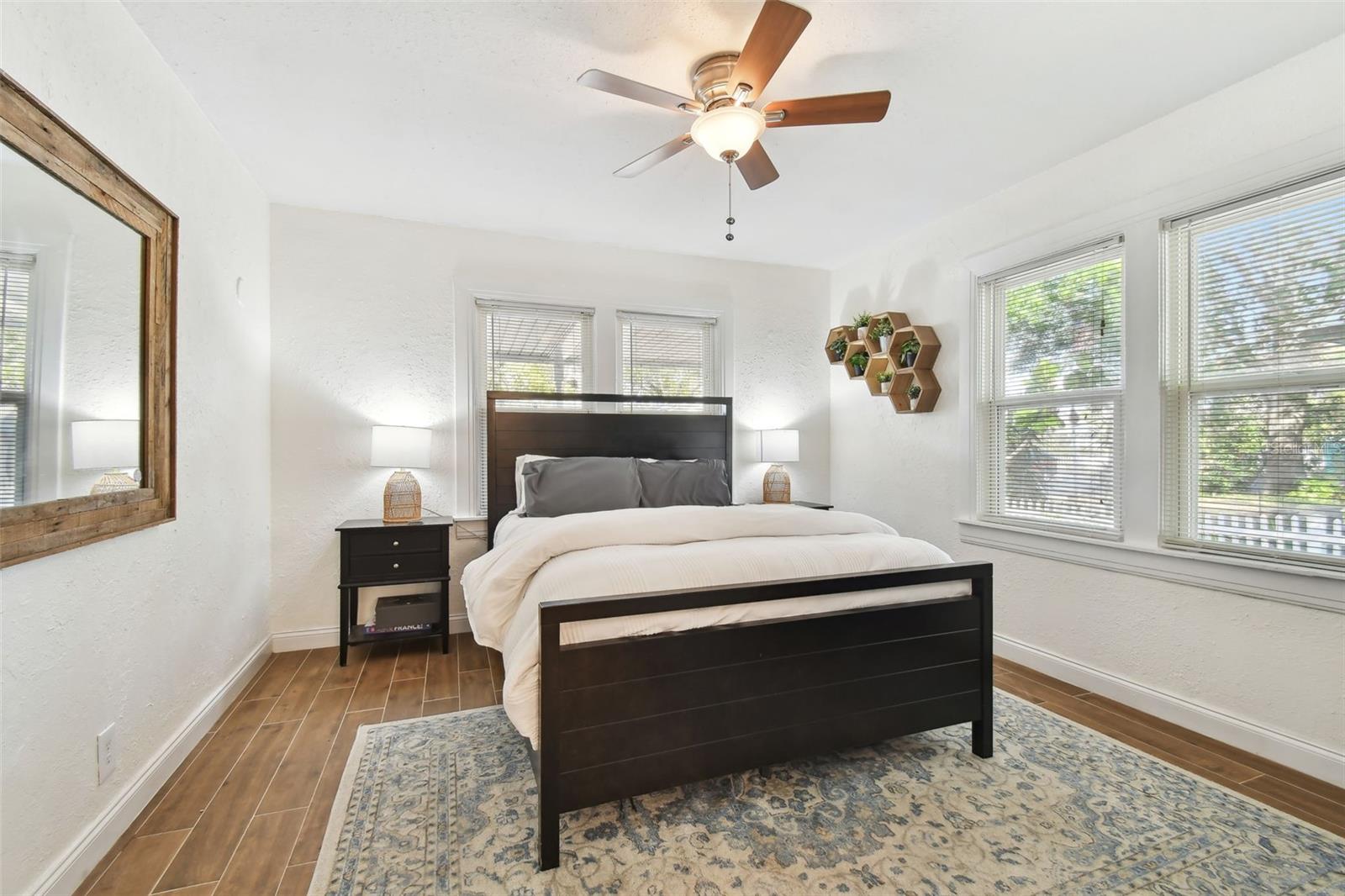 Photo 6 of 2126 7TH AVE N