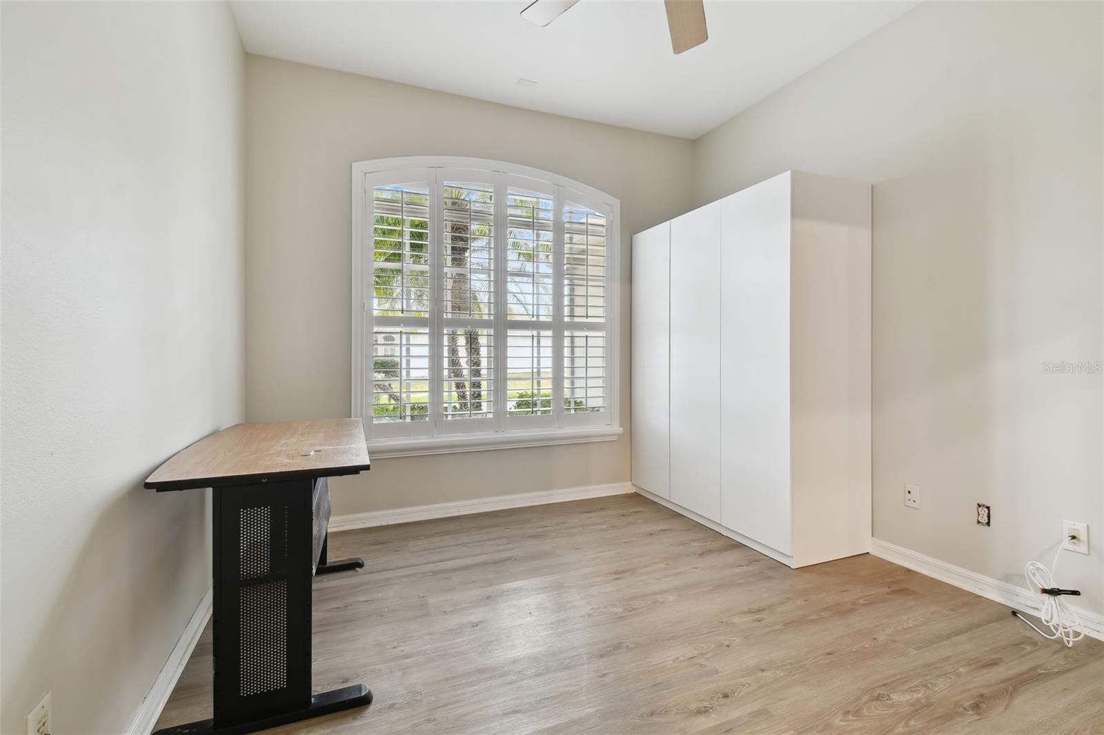 Photo 4 of 23641 CORAL RIDGE LN