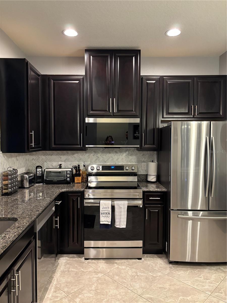 Photo 4 of 5153 BAY ISLE CIR