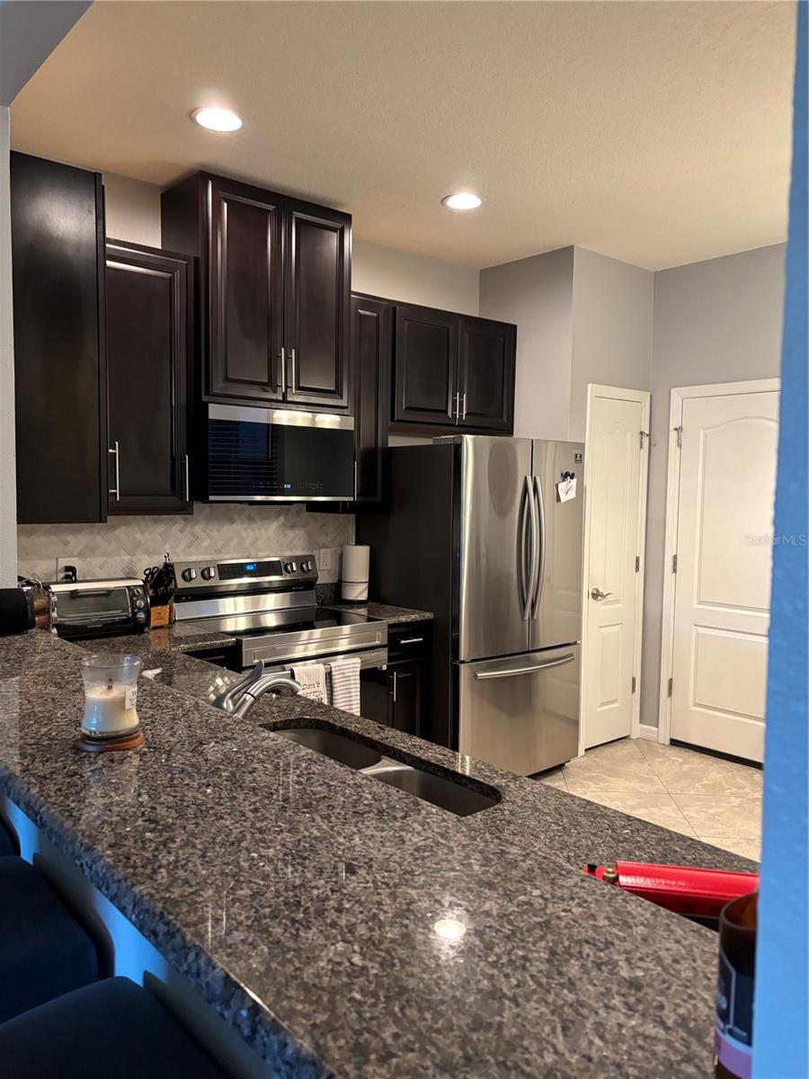 Photo 5 of 5153 BAY ISLE CIR