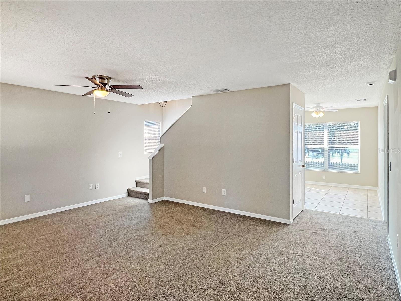 Photo 3 of 22821 SAINT THOMAS CIR