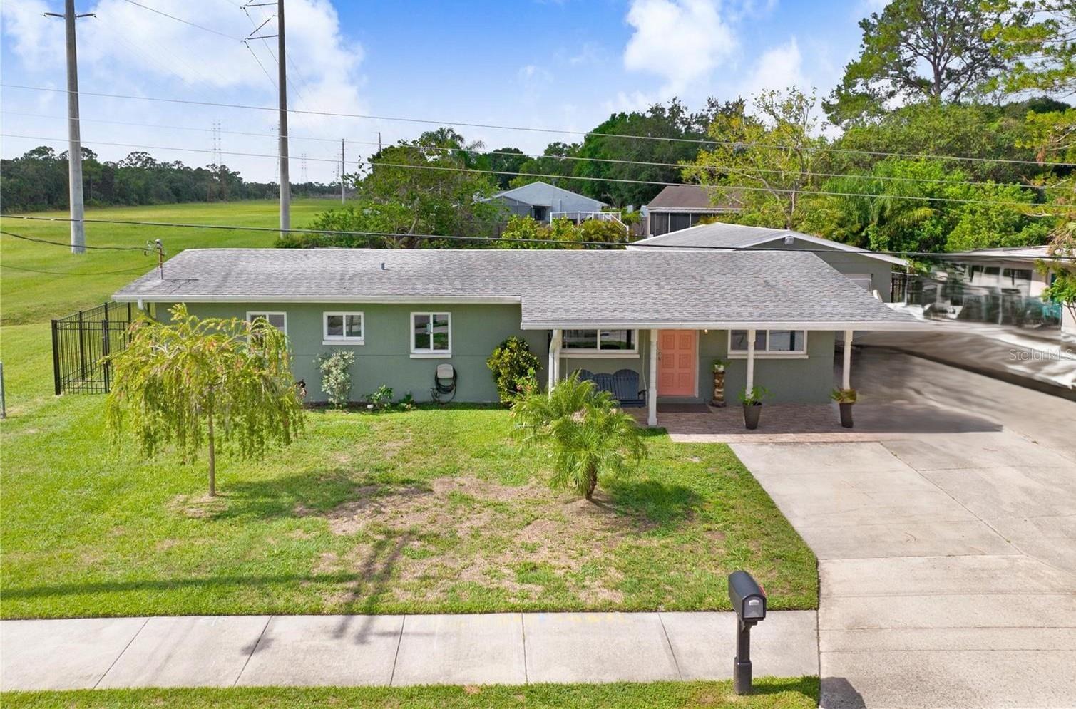 Photo of 442 COUNTRY CLUB DR