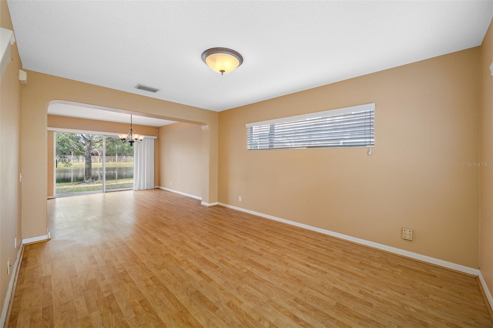 Photo 6 of 13058 THOROUGHBRED LOOP