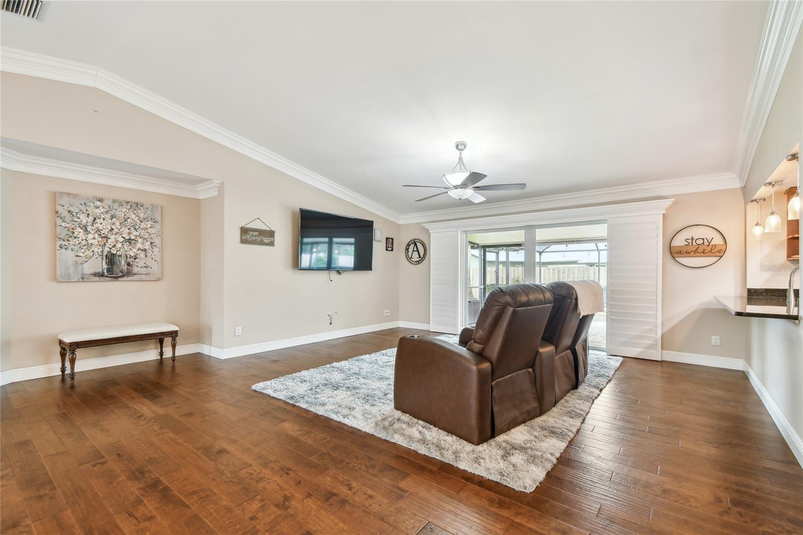Photo 2 of 4001 40TH WAY S