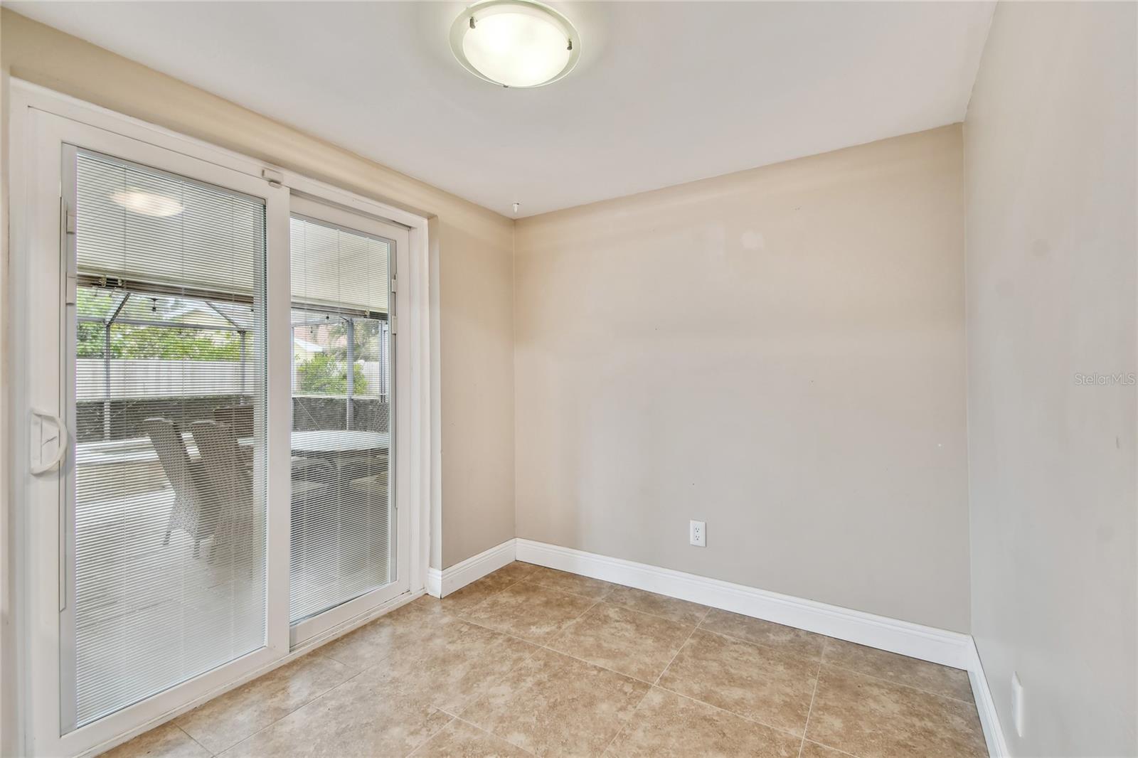 Photo 5 of 4001 40TH WAY S