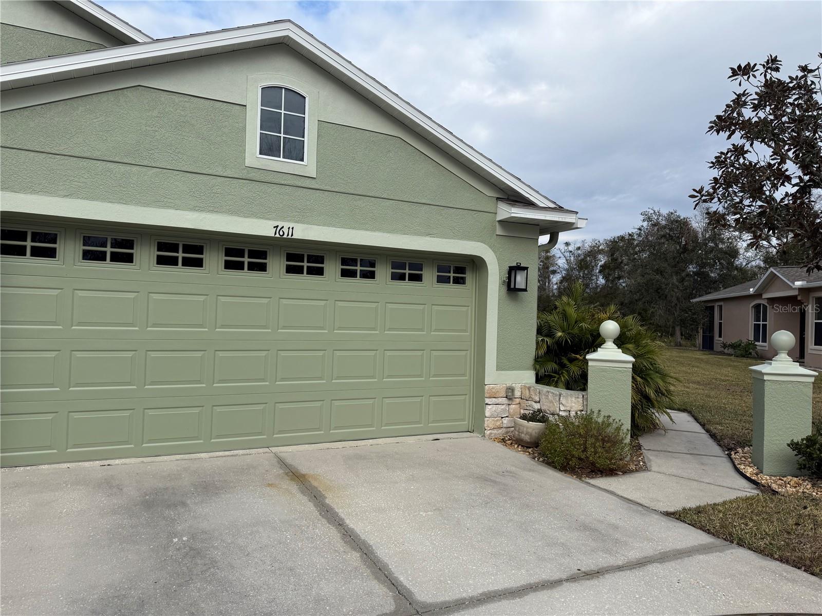 Photo of 7611 HELEN WHITE LN