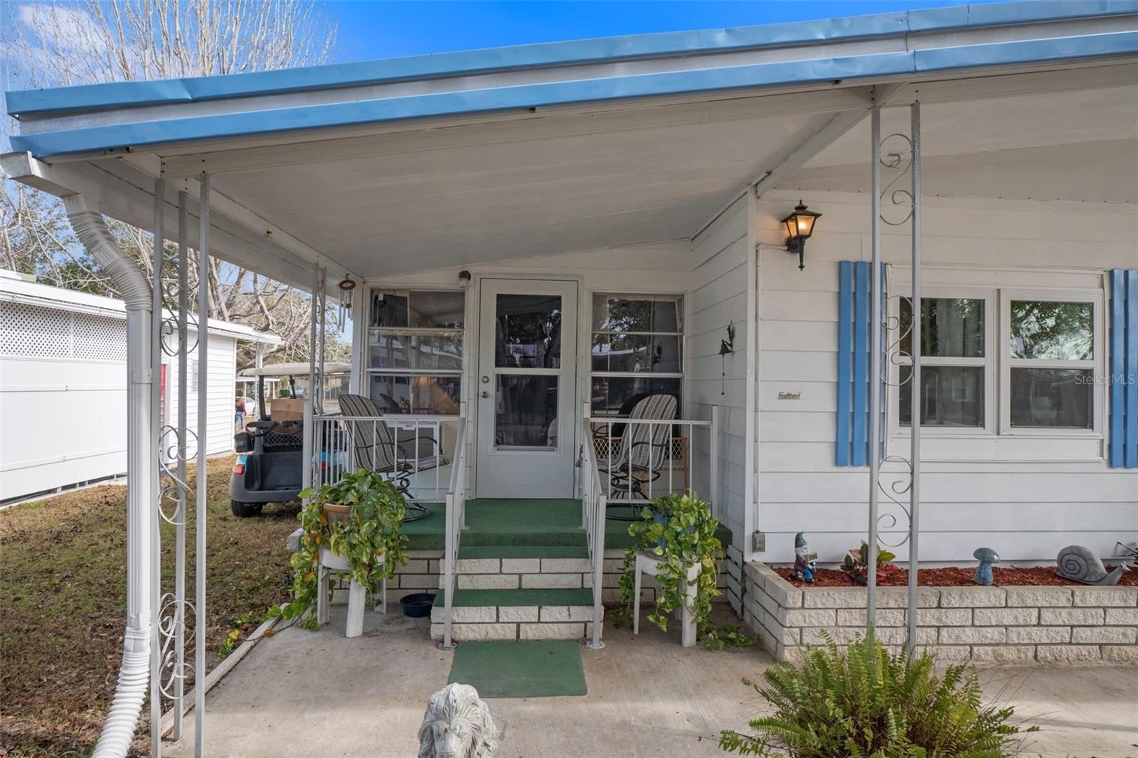 Photo 4 of 8076 FAIRLANE AVE