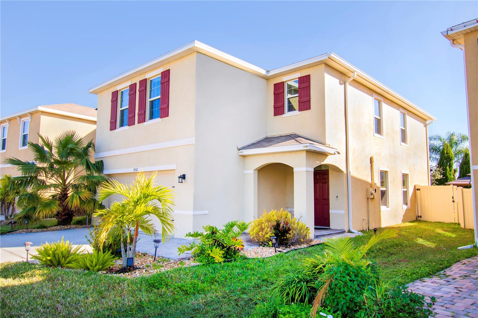Photo 3 of 7932 PELICAN REED CIR