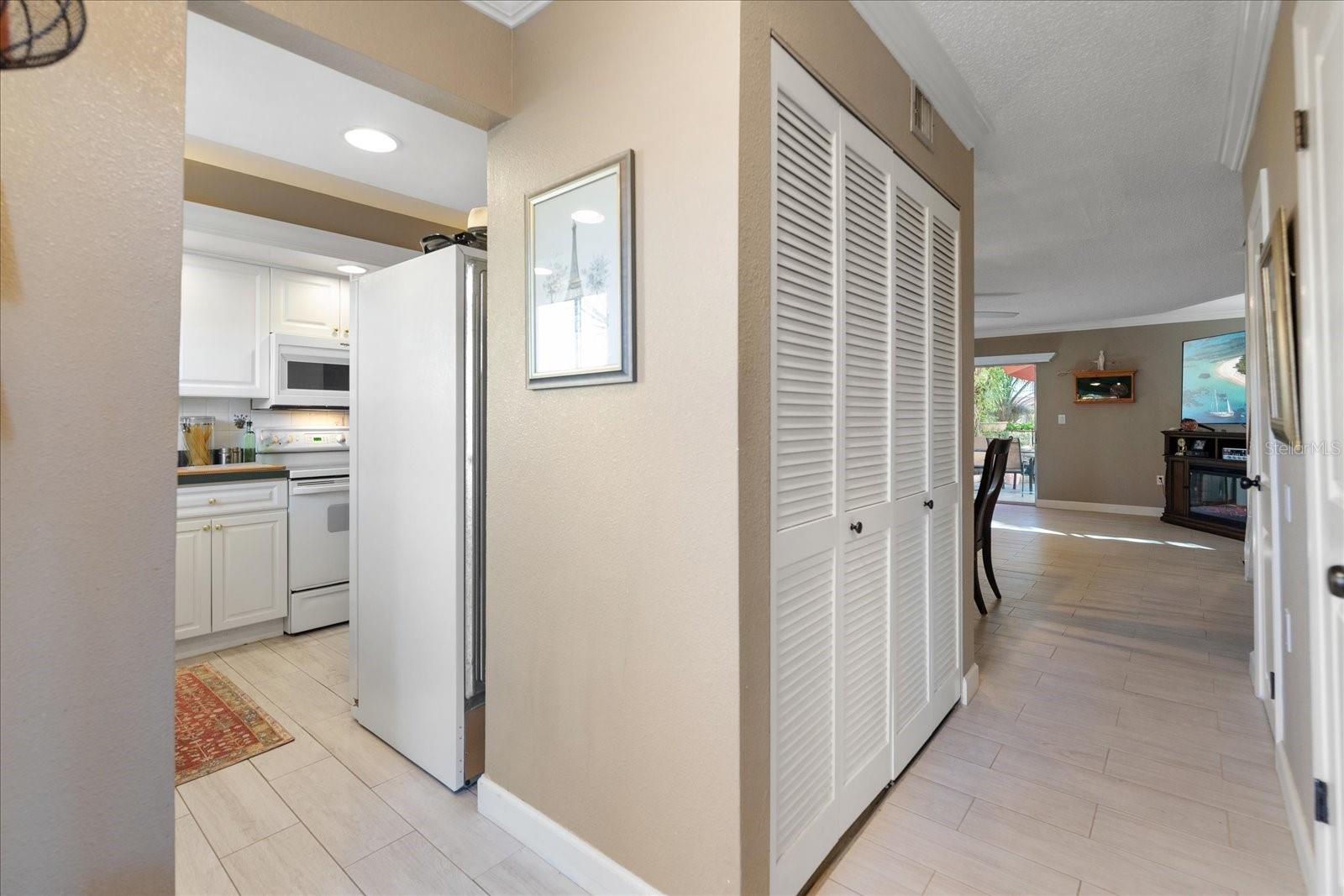 Photo 5 of 1620 58TH AVE S #3