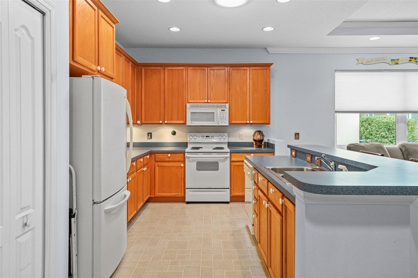 Photo 7 of 1933 STERLING GLEN CT