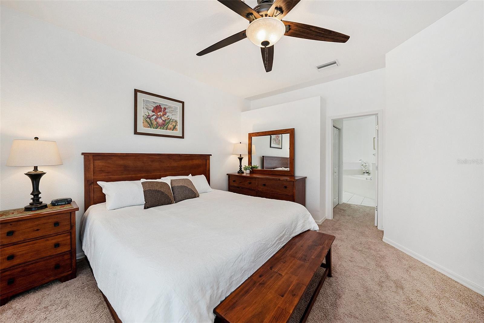 Photo 3 of 10010 BUCKLIN ST