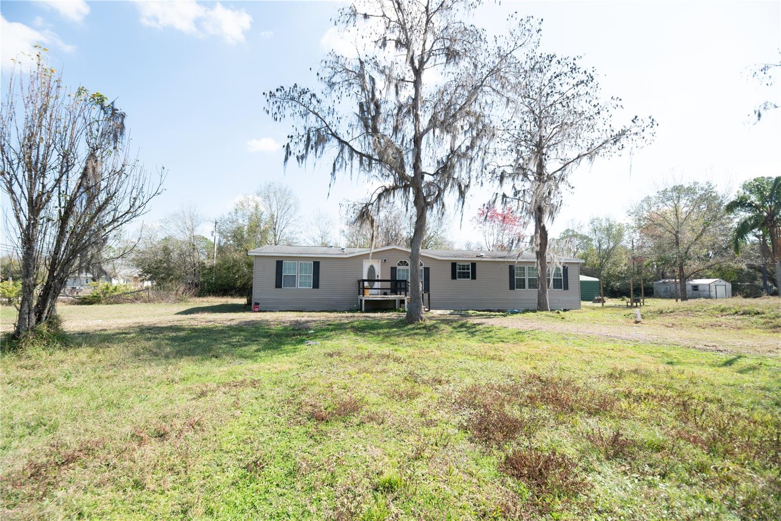 Photo 2 of 1236 LIVE OAK LN