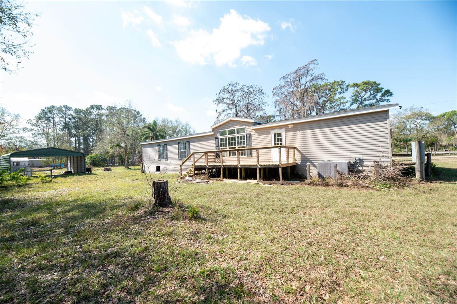 Photo 3 of 1236 LIVE OAK LN