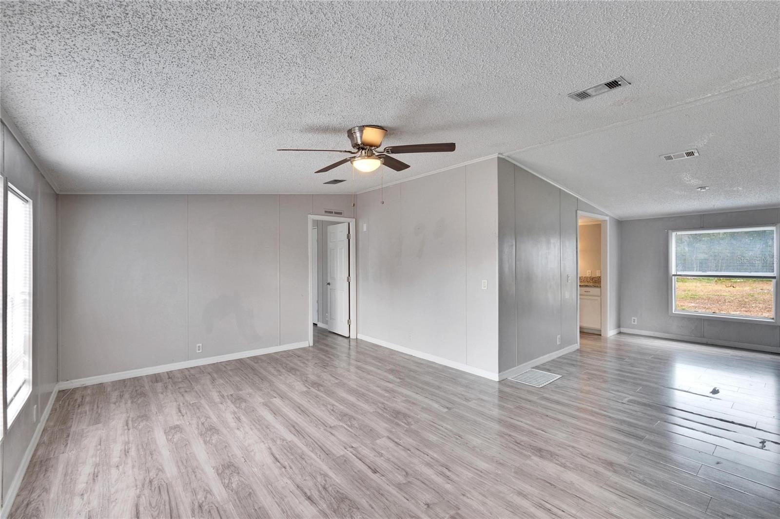 Photo 5 of 12914 GORDON RD