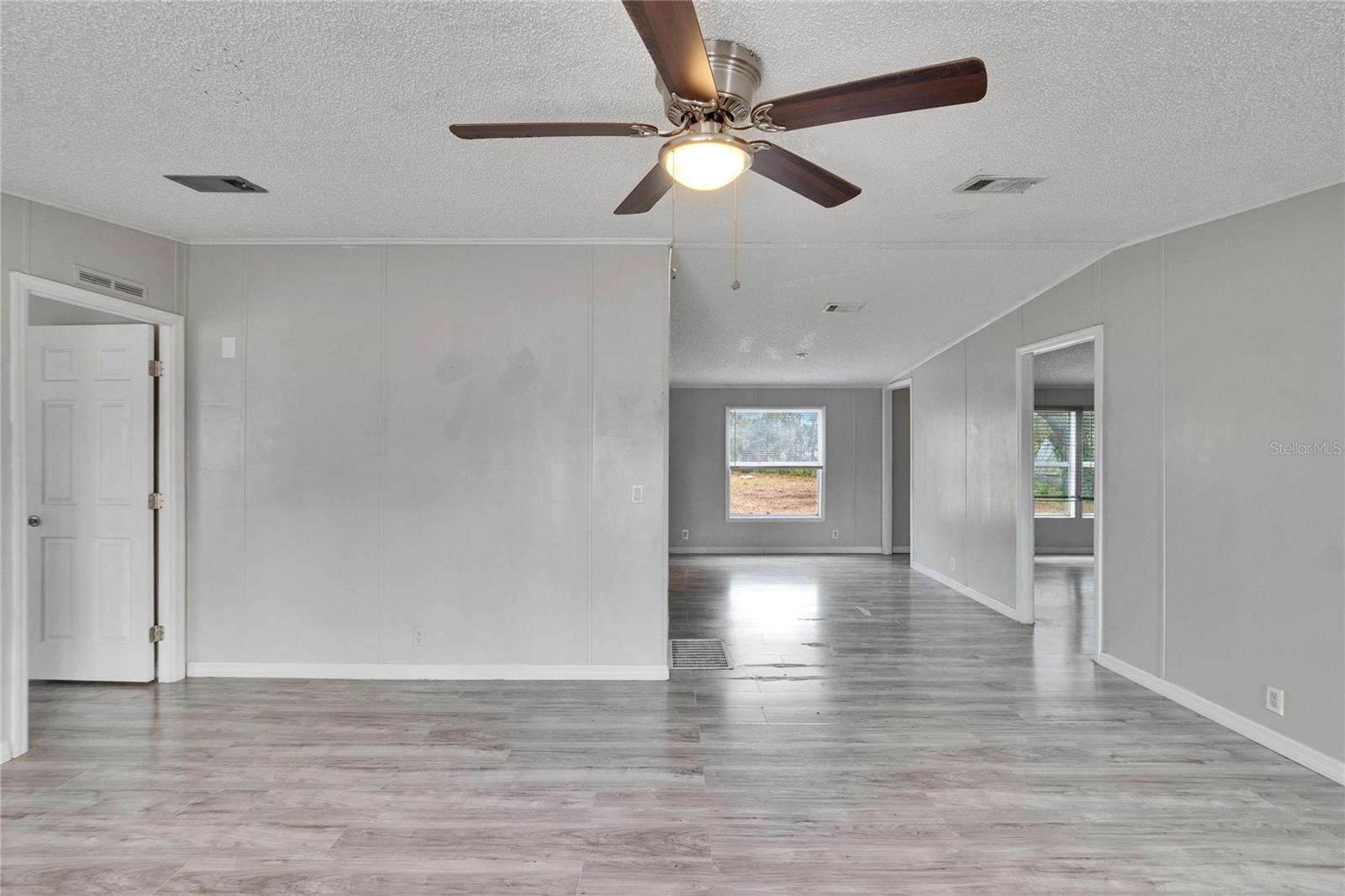 Photo 6 of 12914 GORDON RD