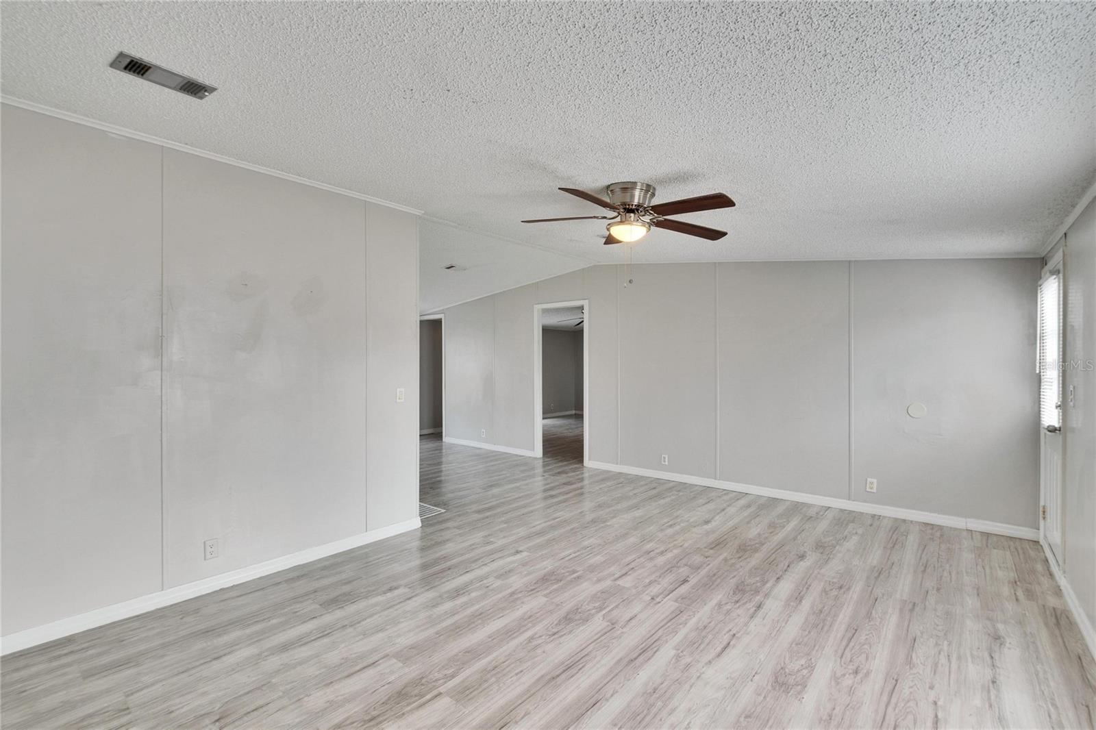 Photo 7 of 12914 GORDON RD