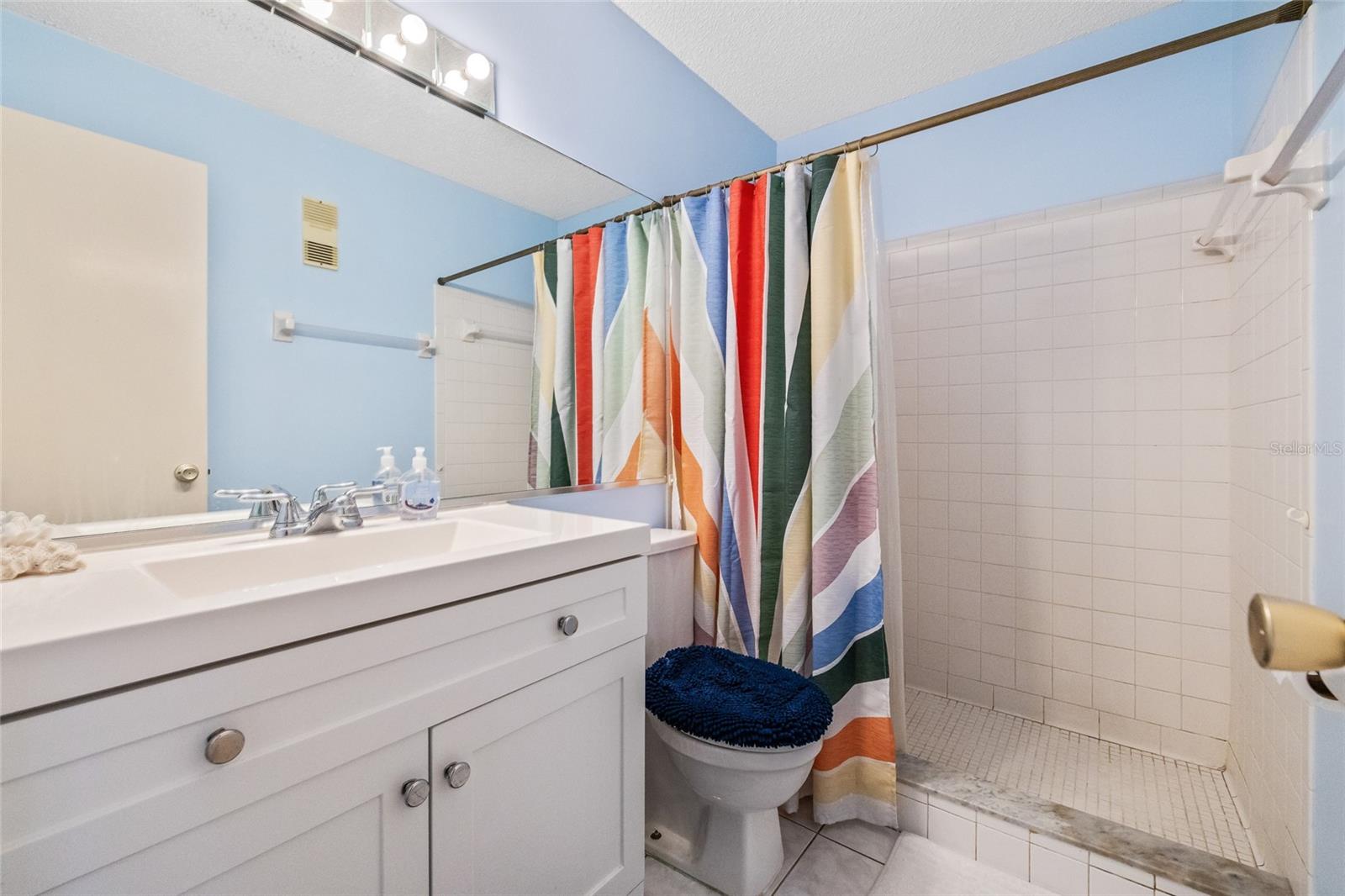 Photo 6 of 5980 TERRACE PARK DR N #203