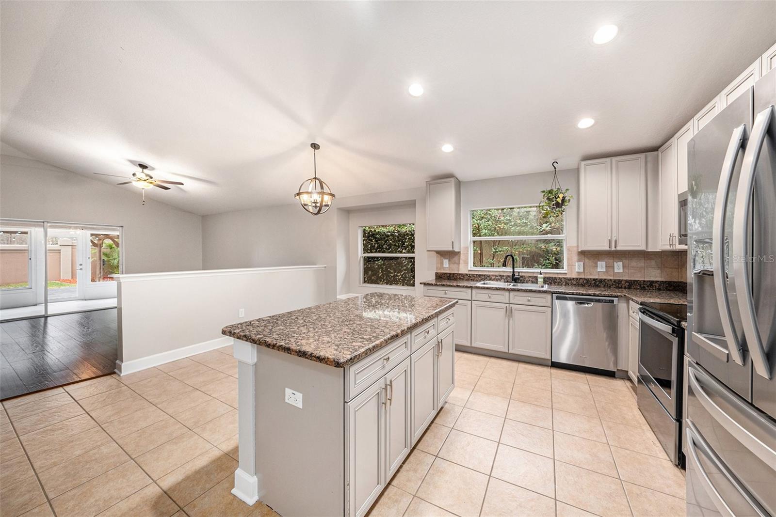 Photo 5 of 3850 OLDE LANARK DR