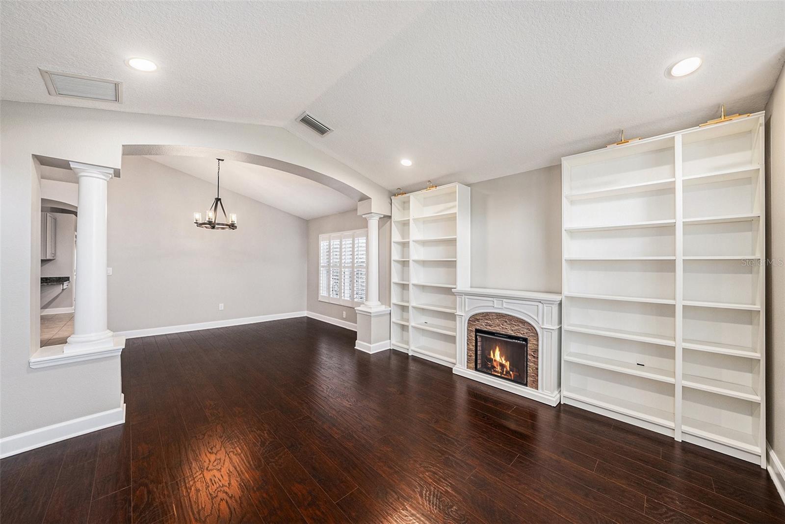 Photo 7 of 3850 OLDE LANARK DR