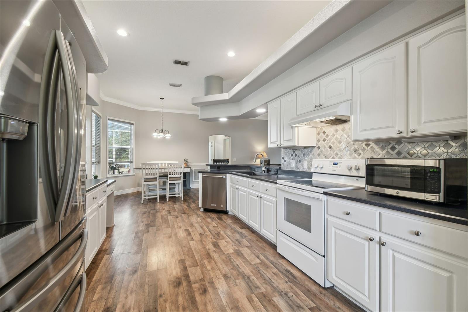 Photo 6 of 12031 SAPPHIRE DR