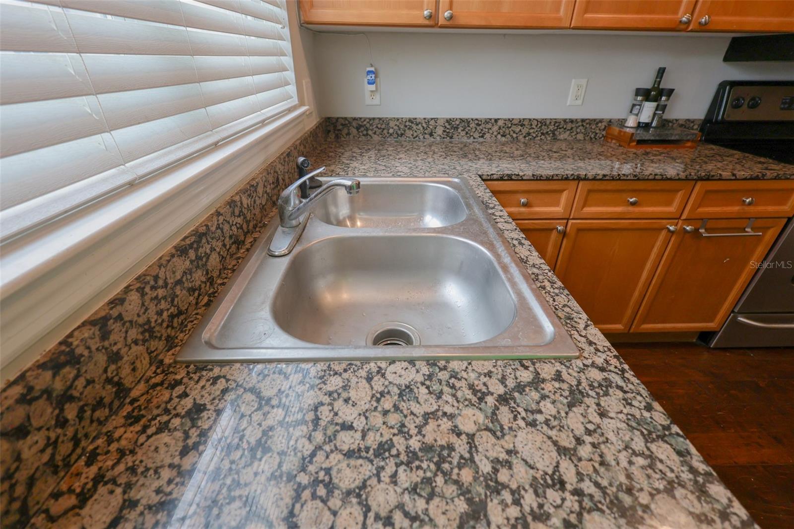 Photo 5 of 4713 JENNINGS BAY CT