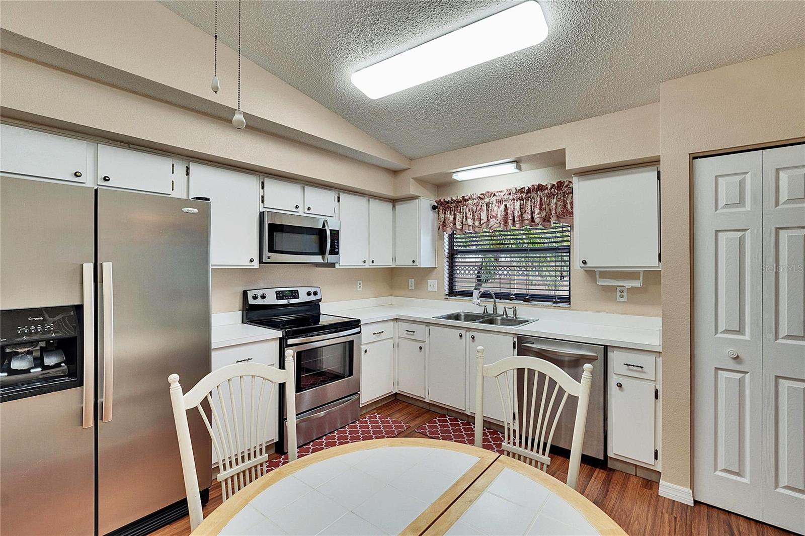 Photo 6 of 13108 DOBREE PL